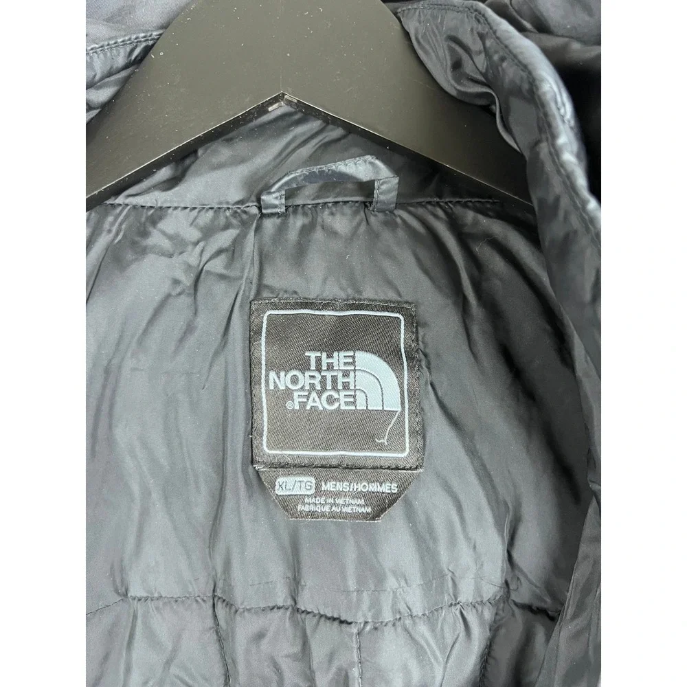 The North Face Mens HyVent Hooded Insulated Jacket‎ Black XL Parka Coat